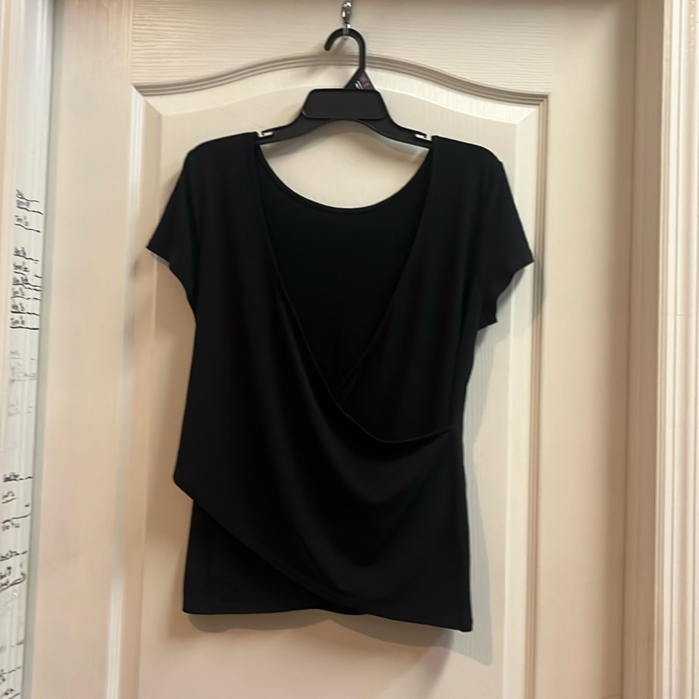 Express women’s wrap around tee size medium
